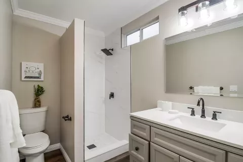 country-view-rd-adu-master-bath